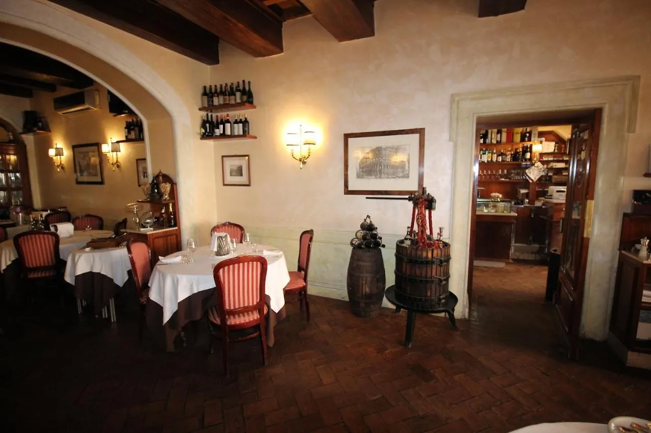 *** Hotel Albergo Abruzzi Roma Itália